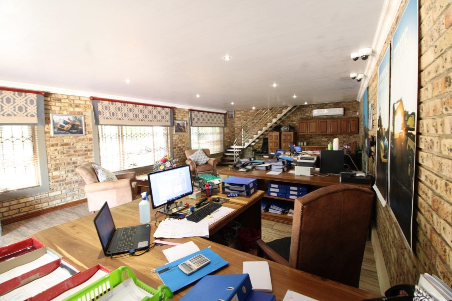 11 Bedroom Property for Sale in Van Der Hoff Park North West